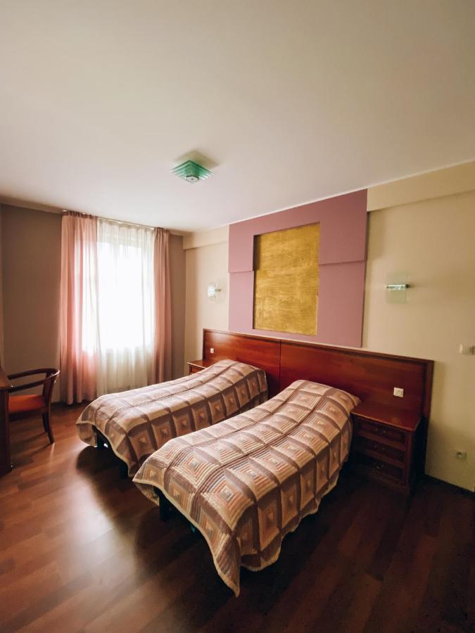 Riverside Apartments Thalia كارلوفي فاري المظهر الخارجي الصورة